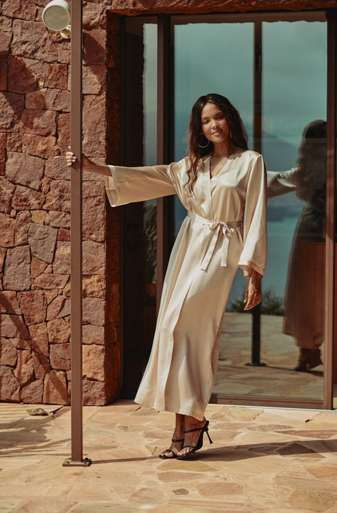 Marjolaine ein langer Morgenmantel „Tracy“ Sable