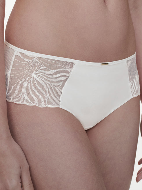 Chantelle Legend Milk Shorty