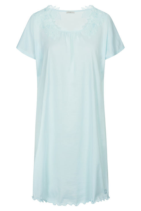 Féraud Nightdress – Romantic Lace, with dropped shoulders blue