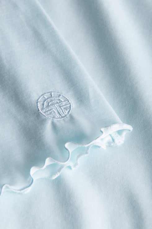 Féraud Nightdress – Romantic Lace, with dropped shoulders blue