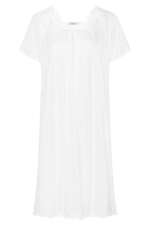 Féraud Nightdress – Romantic Lace, with dropped shoulders
