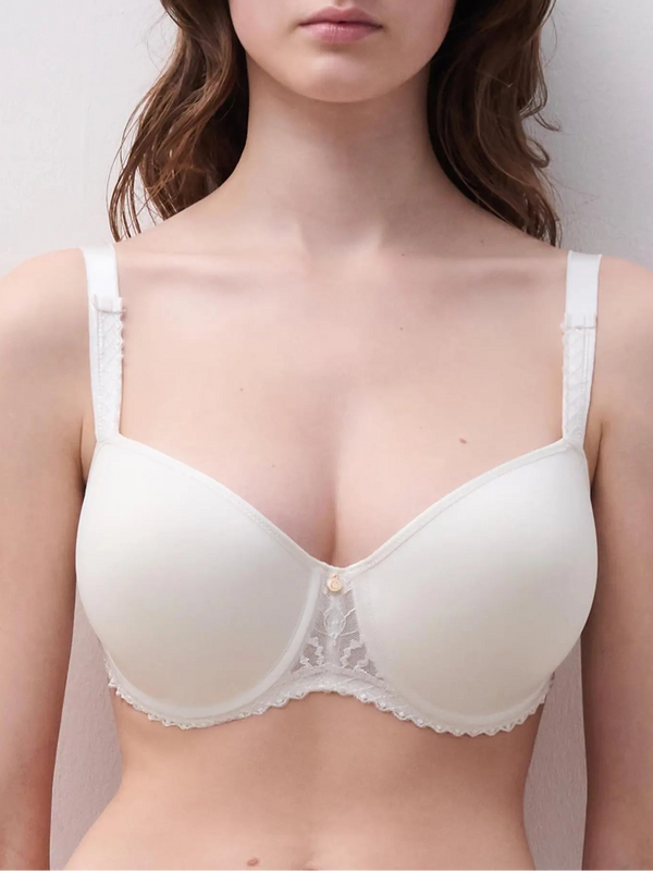 Chantelle Every Curve Milk Balconette BH