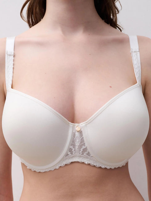 Chantelle Every Curve Milk Balconette BH